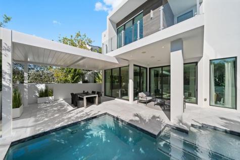 1111 SE 9th Avenue Fort Lauderdale FL 33316