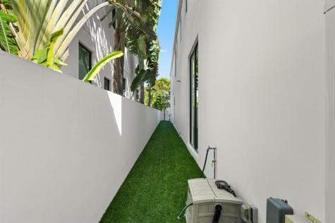 1111 SE 9th Avenue Fort Lauderdale FL 33316