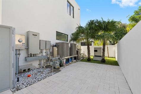 1111 SE 9th Avenue Fort Lauderdale FL 33316