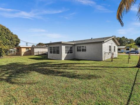 1485 NW 32nd Avenue Lauderhill FL 33311