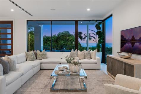 1813 N Fort Lauderdale Beach Boulevard Fort Lauderdale FL 33305