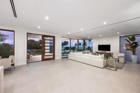 1813 N Fort Lauderdale Beach Boulevard Fort Lauderdale FL 33305