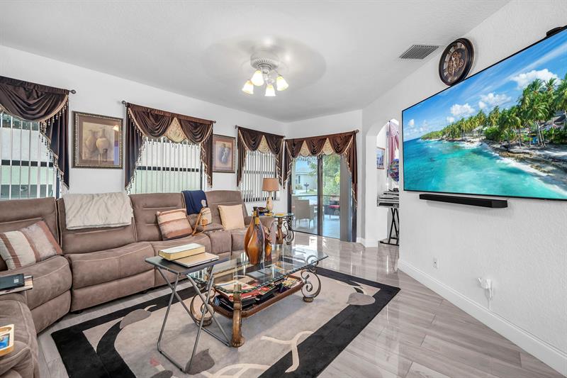 3471 NW 112th Avenue Coral Springs FL 33065