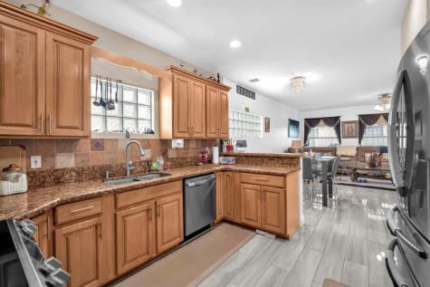 3471 NW 112th Avenue Coral Springs FL 33065