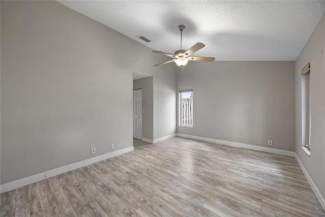 5302 NW 64th Way Coral Springs FL 33067