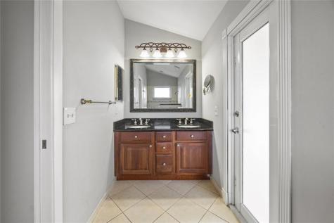 5302 NW 64th Way Coral Springs FL 33067