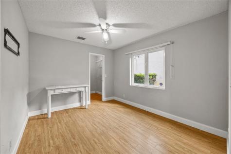 5302 NW 64th Way Coral Springs FL 33067