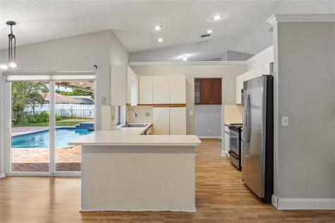 5302 NW 64th Way Coral Springs FL 33067