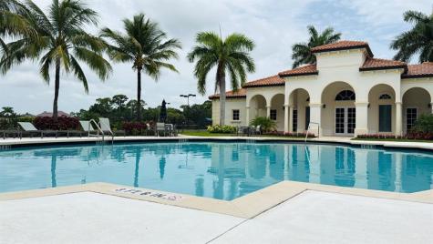 187 SE Via Sangro Port St Lucie FL 34952