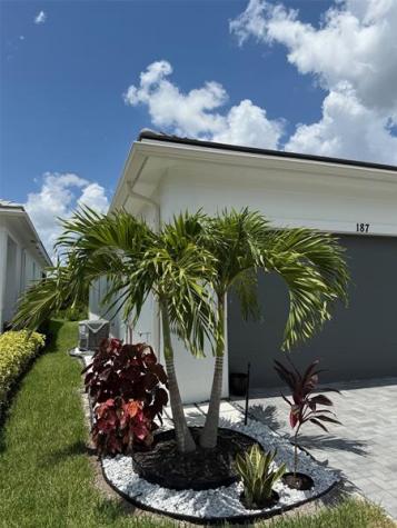 187 SE Via Sangro Port St Lucie FL 34952