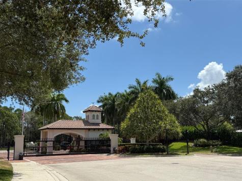 187 SE Via Sangro Port St Lucie FL 34952
