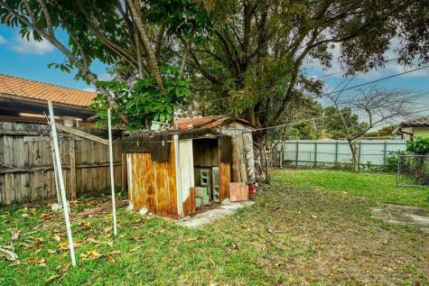 602 SW 99th Place Miami FL 33174