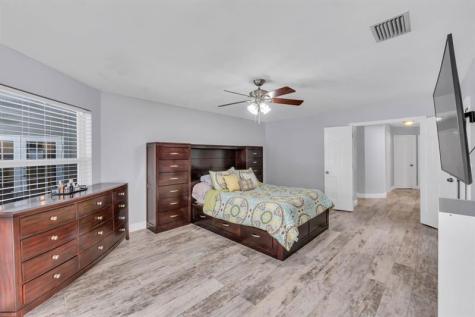 5440 NW 77th Terrace Coral Springs FL 33067