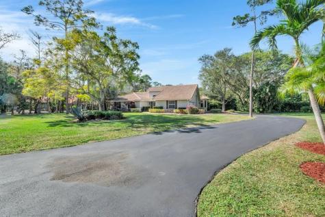 5440 NW 77th Terrace Coral Springs FL 33067