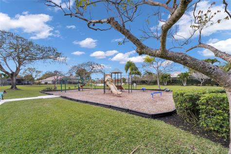 22280 Tupelo Place Boca Raton FL 33428