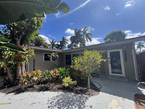 1042 Tyler Street Hollywood FL 33019