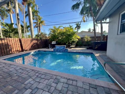 1042 Tyler Street Hollywood FL 33019