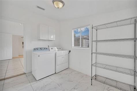 1114 NW 39th Street Miami FL 33127