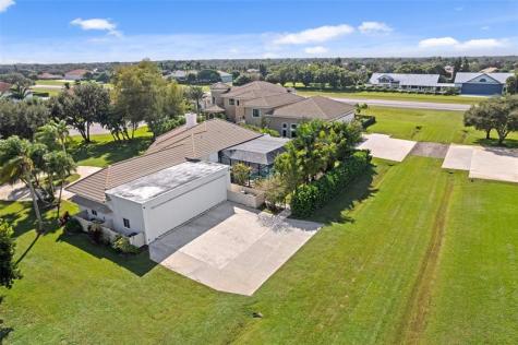 15555 Hawker Lane Wellington FL 33414