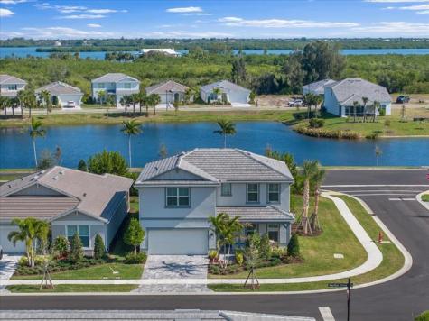 4597 Nautilus Circle Vero Beach FL 32967