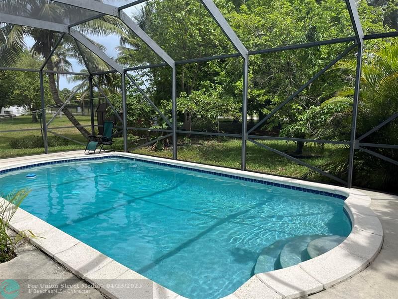 3420 NW 39th Street Lauderdale Lakes FL 33309
