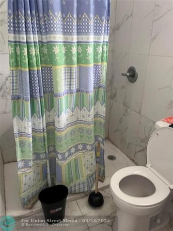 3420 NW 39th Street Lauderdale Lakes FL 33309