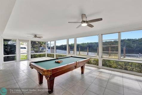 2390 SW 27th Te Fort Lauderdale FL 33312