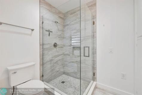 2390 SW 27th Te Fort Lauderdale FL 33312