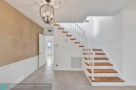 2390 SW 27th Te Fort Lauderdale FL 33312