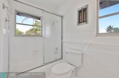 2390 SW 27th Te Fort Lauderdale FL 33312