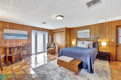 2390 SW 27th Te Fort Lauderdale FL 33312