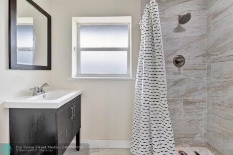 2390 SW 27th Te Fort Lauderdale FL 33312