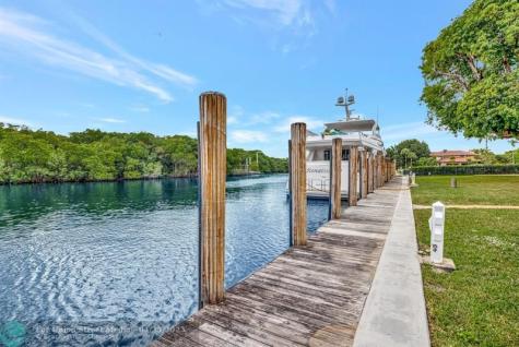 2390 SW 27th Te Fort Lauderdale FL 33312