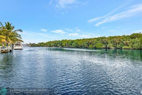 2390 SW 27th Te Fort Lauderdale FL 33312