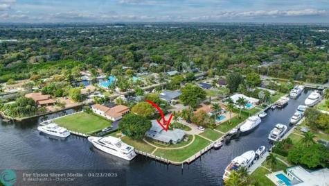 2390 SW 27th Te Fort Lauderdale FL 33312