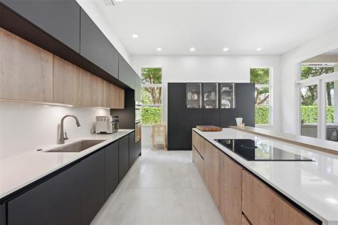 2517 Provence Circle Weston FL 33327