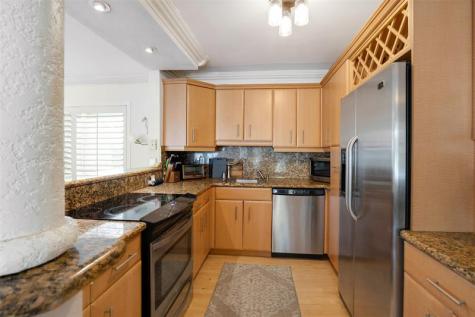 2401 SE 12th Street Pompano Beach FL 33062