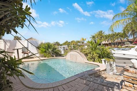 2401 SE 12th Street Pompano Beach FL 33062