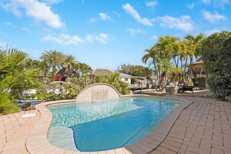 2401 SE 12th Street Pompano Beach FL 33062