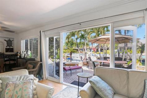 2401 SE 12th Street Pompano Beach FL 33062