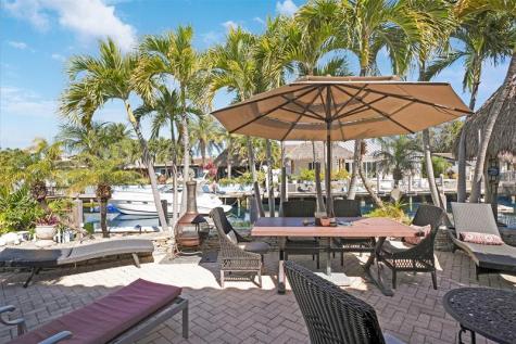 2401 SE 12th Street Pompano Beach FL 33062