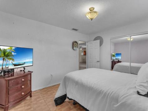 6772 Camelia Drive Miramar FL 33023