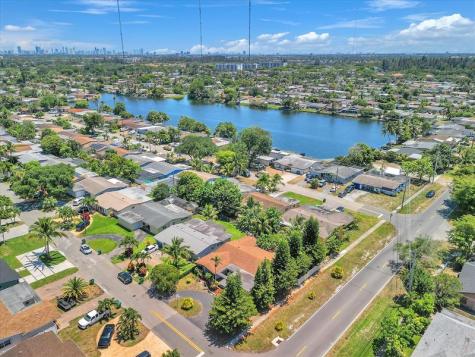 6772 Camelia Drive Miramar FL 33023