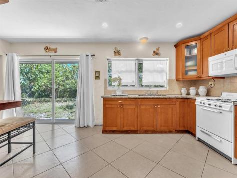 6772 Camelia Drive Miramar FL 33023