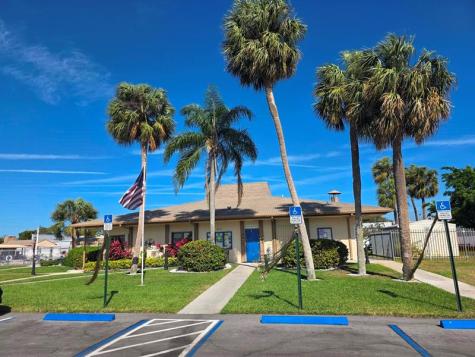 2441 SW 52nd Street Dania Beach FL 33312
