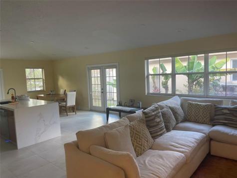 139 NW 72nd Avenue Plantation FL 33317