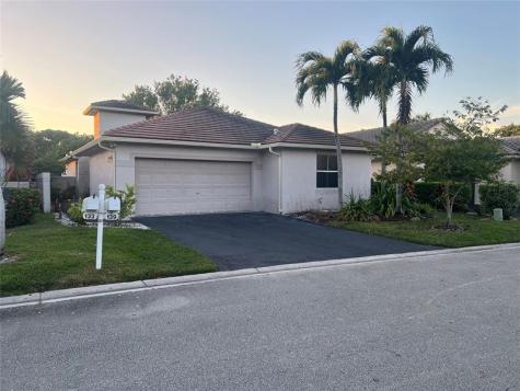 139 NW 72nd Avenue Plantation FL 33317