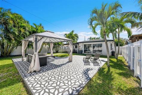 537 NW 45th Street Fort Lauderdale FL 33309