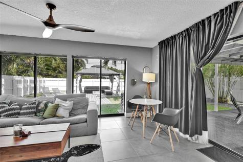 537 NW 45th Street Fort Lauderdale FL 33309