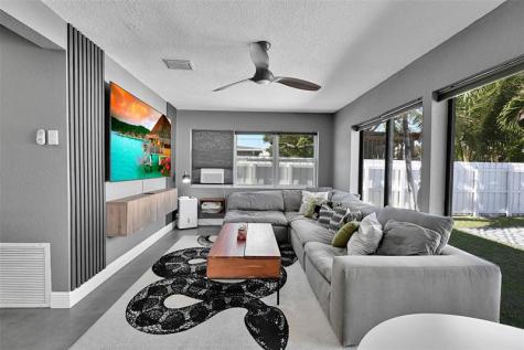 537 NW 45th Street Fort Lauderdale FL 33309